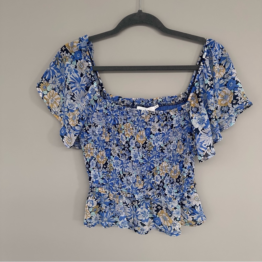 ASTR The Label Floral Blue Smocked Top Size S